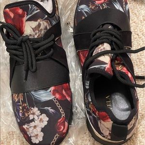 Carvela Women;s Casual Tennis Shoes